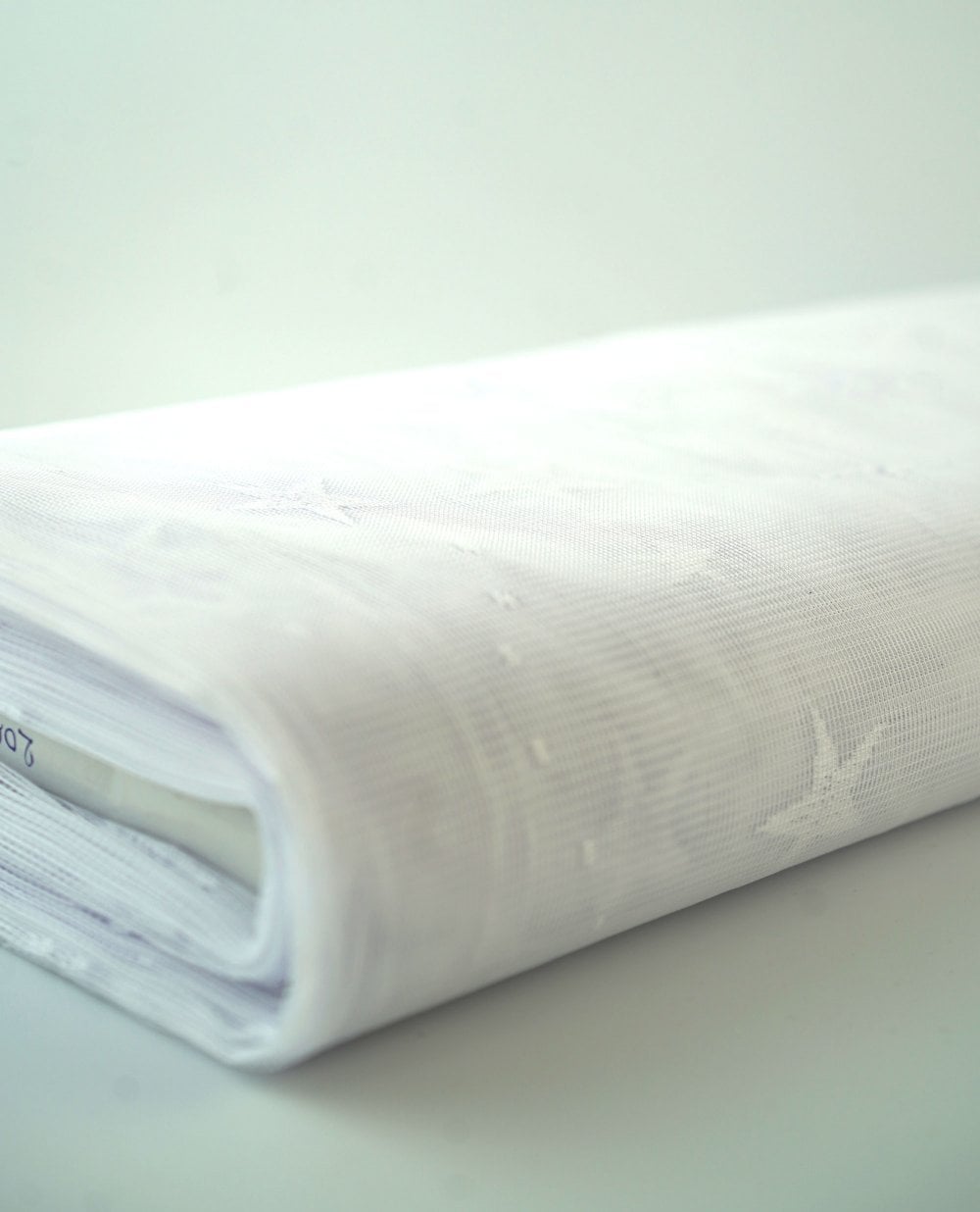 Infinity White Net Complete Roll